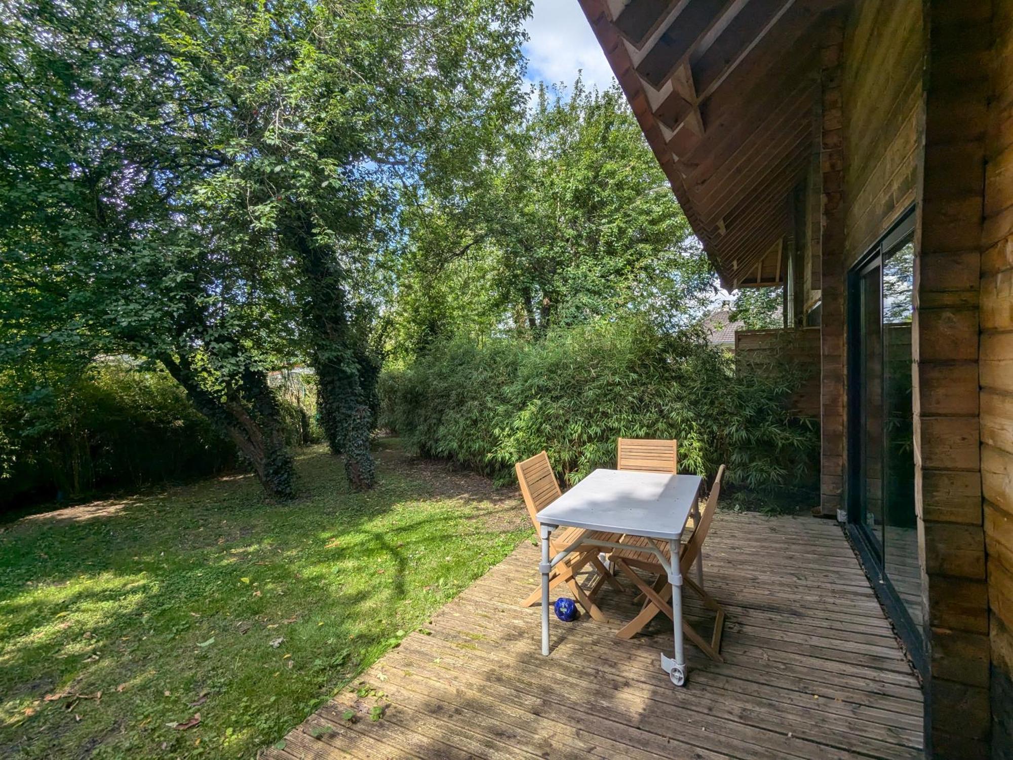 Les Chalets Aux Gites D'Orient Géraudot Exteriör bild
